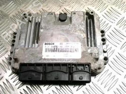 Used Control unit RENAULT MASTER II Van (FD) 2.5 dCi (101 hp) 25710498