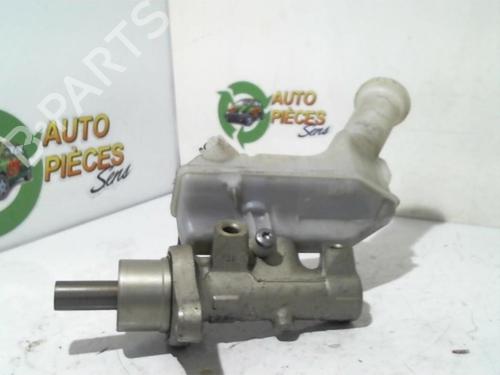 Used Brake master cylinder RENAULT CLIO III (BR0/1, CR0/1) 1.2 16V (BR02, BR0J, BR11, CR02, CR0J, CR11) (75 hp) 25415694