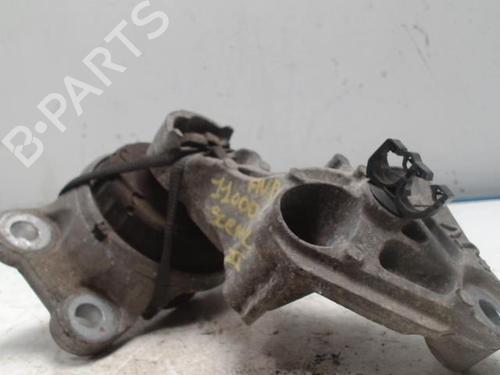 Used Engine mount Engine mount RENAULT GRAND SCÉNIC III (JZ0/1_) 1.9 dCi (JZ0J, JZ0N, JZ1K, JZ1S) (131 hp) 33683740 33683740