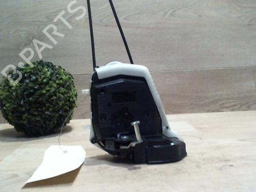 Used Rear left lock TOYOTA YARIS (_P13_) 1.4 D (NLP130_, NLP130) (90 hp) 25402069