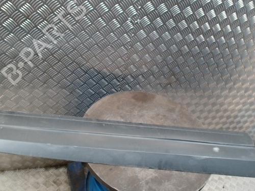 Used Front right wheel arch trim Front right wheel arch trim VW TIGUAN (5N_) 2.0 TDI 4motion (140 hp) 33469937 33469937