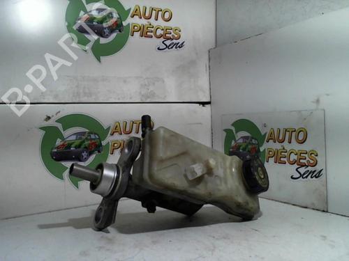Used Brake master cylinder RENAULT SCÉNIC II (JM0/1_) 1.9 dCi (JM0G, JM12, JM1G, JM2C) (120 hp) 25399844