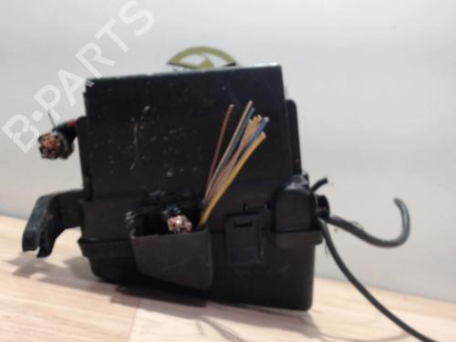 Fuse box PEUGEOT 206+ (2L_, 2M_) 1.4 HDi eco 70 | BP25387568E1