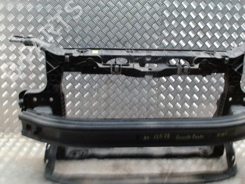 Travessa Travessa RENAULT TWINGO II (CN0_) 1.2 16V (CN04, CN0B) (75 hp) 33556675 33556675