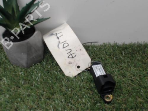 Used Electronic sensor AUDI TT (8N3) 1.8 T quattro (180 hp) 30055370