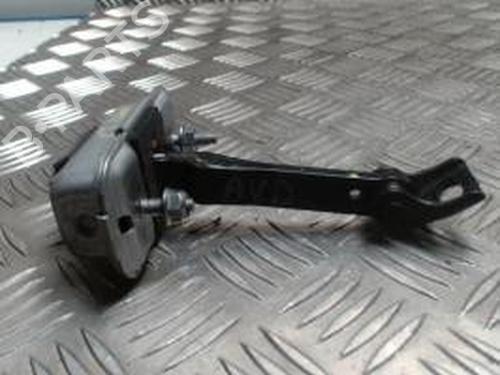 Used Hinge/Door check strap PEUGEOT 208 I (CA_, CC_) 1.2 VTi 68 / PureTech 68 (68 hp) 30557388