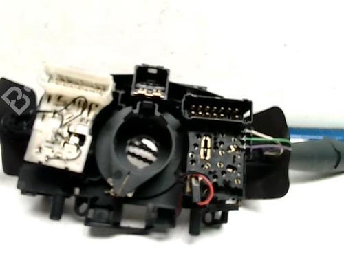 Used Steering column stalk RENAULT CLIO II (BB_, CB_) 1.5 dCi (B/CB07) (65 hp) 31229572