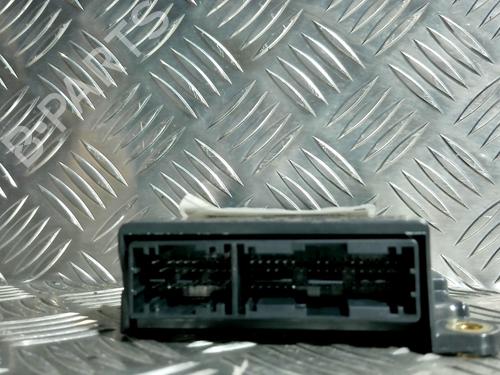 Used Control unit PEUGEOT 308 III (FB_, FH_, FP_, F3_, FM_) PureTech 130 (FPHNSL, FPHNST) (131 hp) 31118633