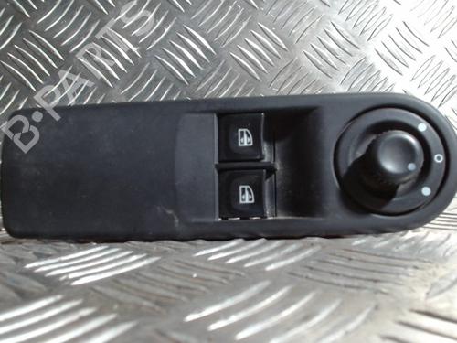 Left front window switch RENAULT CLIO IV (BH_) 1.5 dCi 75 | BP31229982I27