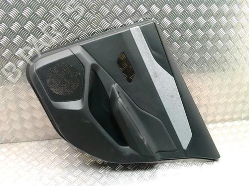 Guarnecido trasero derecho PEUGEOT 308 III (FB_, FH_, FP_, F3_, FM_) PureTech 130 (FPHNSL, FPHNST) (131 hp) 31239449