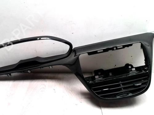 Air vent PEUGEOT 208 I (CA_, CC_) 1.2 VTI 82 | BP28361308I21 
