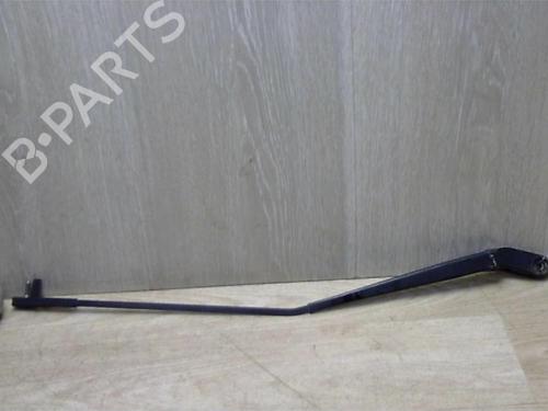 Used Front windshield wiper arm VW POLO (9N_, 9A_) 1.2 12V (64 hp) 25411511