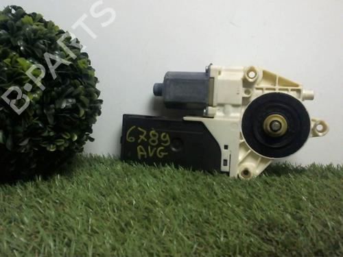 Used Left front window motor RENAULT LAGUNA III (BT0/1) 1.5 dCi (BT00, BT0A, BT0T, BT1J) (110 hp) 25395404
