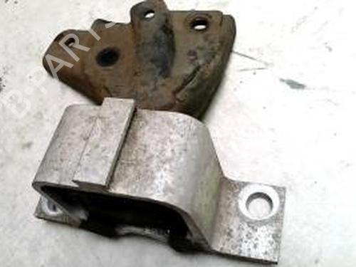 Used Engine mount DACIA SANDERO 1.4 MPI LPG (72 hp) 25428514