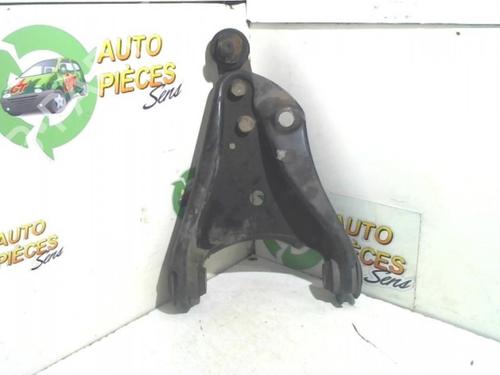 Used Right front suspension arm RENAULT TWINGO II (CN0_) 1.2 16V (CN0K, CN0V, CN0A) (76 hp) 25399439