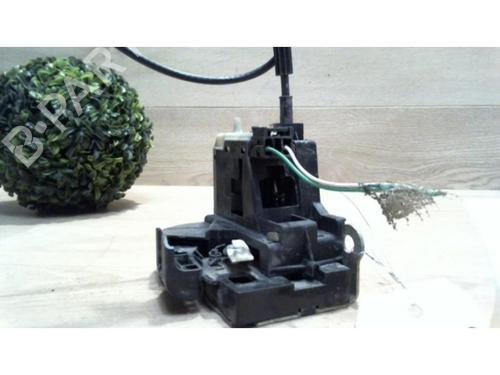 Front right lock RENAULT CLIO II (BB_, CB_) 1.5 dCi (B/CB07) | BP25383825C97 