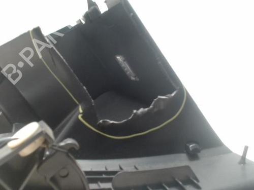Hanskerom VOLVO V50 (545) 2.0 D (136 hp) 25427653