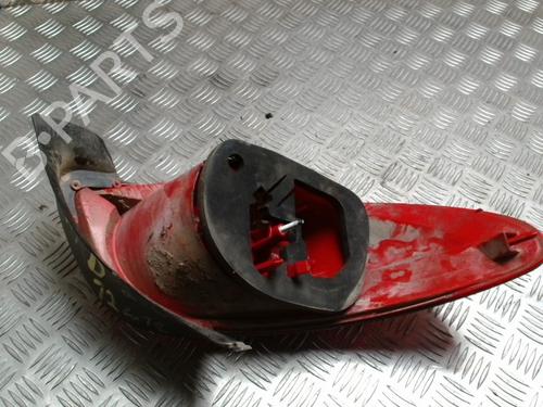 Right taillight PEUGEOT 206+ (2L_, 2M_) 1.4 HDi eco 70 | BP31228153C35