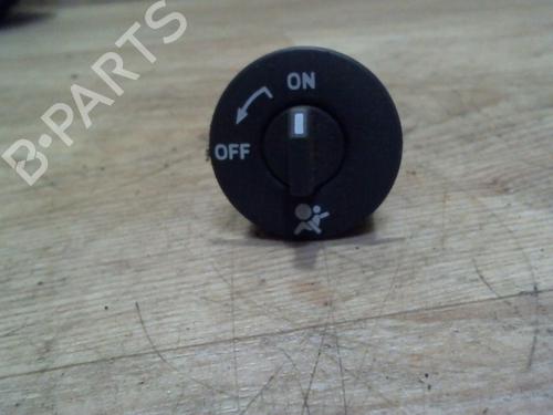 Used Switch RENAULT LAGUNA III (BT0/1) 1.5 dCi (BT00, BT0A, BT0T, BT1J) (110 hp) 30811056