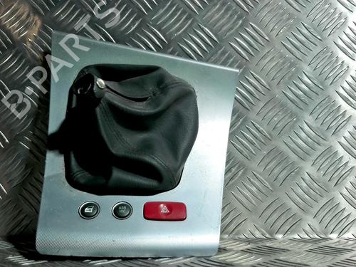 Used Warning switch ALFA ROMEO 159 (939_) 1.9 JTDM 16V (939AXC1B, 939AXC12) (150 hp) 31221597