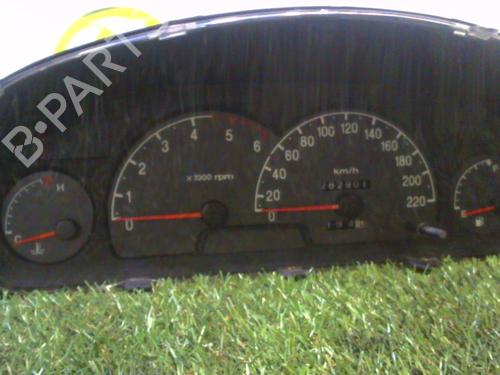 Used Instrument cluster HYUNDAI TRAJET (FO) 2.0 CRDi (113 hp) 25397583