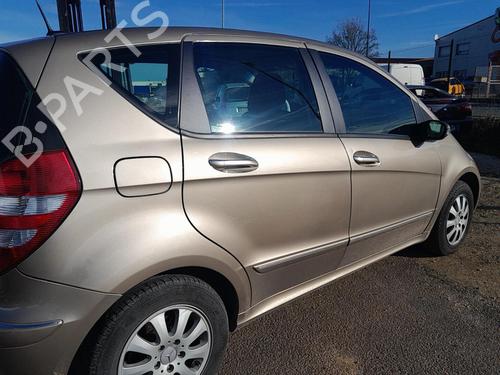 Brugte MERCEDES-BENZ A-CLASS (W169) A 180 CDI (169.007, 169.307) (109 hp) 4380393