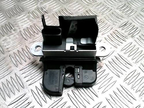 Used Tailgate lock VW TIGUAN (5N_) 2.0 TDI 4motion (140 hp) 32282539