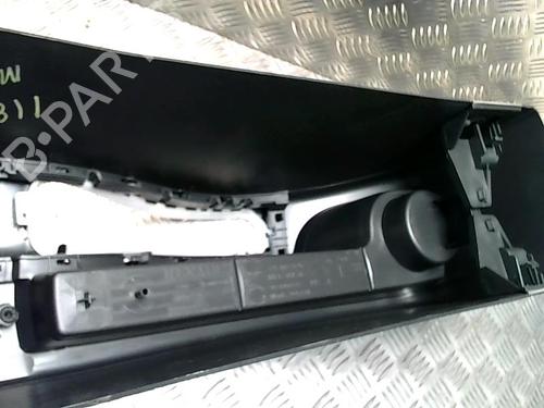 Middle console RENAULT MEGANE III Hatchback (BZ0/1_, B3_) 1.5 dCi (BZ1G, BZ1W, BZ0R) | BP31141401I22 