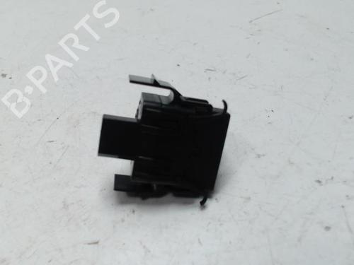 Warning switch MERCEDES-BENZ A-CLASS (W169) A 200 (169.033, 169.333) | BP25416935I22