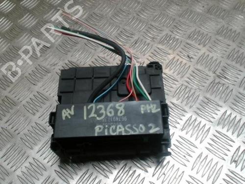 Fuse box CITROËN C4 Picasso II 1.6 BlueHDi 120 | BP29380848E1 