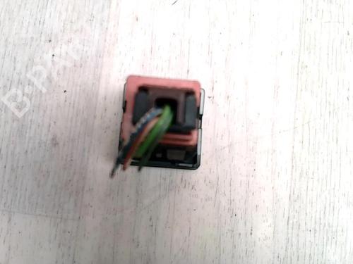 Switch CITROËN C4 Coupe (LA_) 1.6 HDi | BP25427977I30