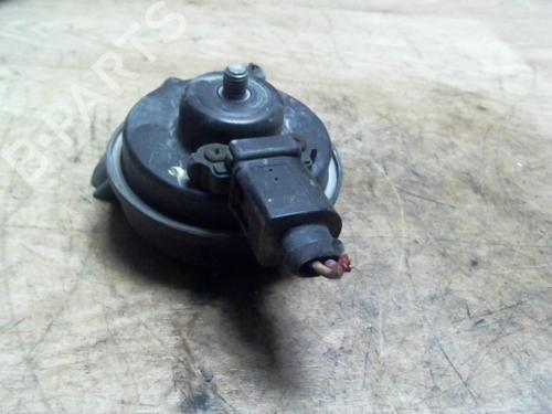 Clacson AUDI A4 B8 Avant (8K5) 2.0 TDI (143 hp) 31221498