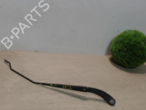 Used Front windshield wiper arm Front windshield wiper arm 36905660 36905660