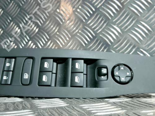 Used Left front window switch PEUGEOT 308 III (FB_, FH_, FP_, F3_, FM_) PureTech 130 (FPHNSL, FPHNST) (131 hp) 31239438