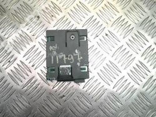 Used Electronic module Electronic module MERCEDES-BENZ B-CLASS Sports Tourer (W245) B 180 CDI (245.207) (109 hp) 25429534 25429534