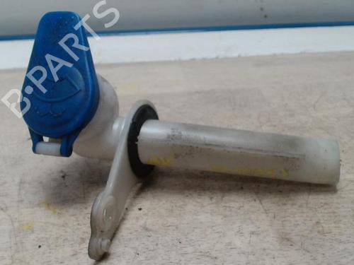 Used Windscreen washer tank FORD FOCUS C-MAX (DM2) 1.6 TDCi (109 hp) 28106909