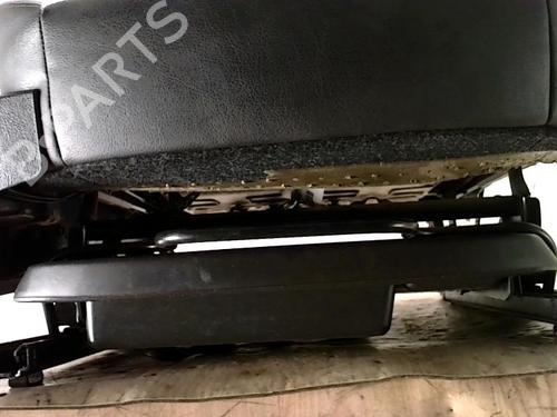 Right front seat PEUGEOT 307 Break (3E) 2.0 HDi 135 | BP25430343C16 - Image 5