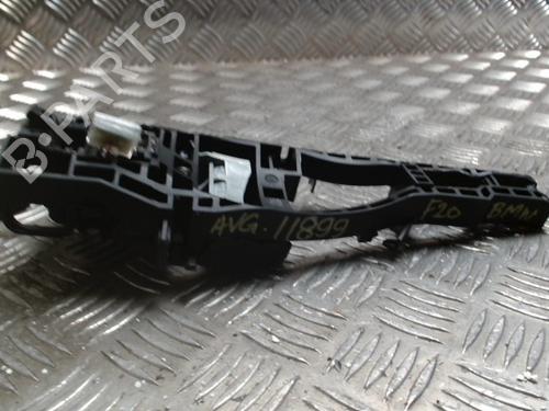 Używane Klamka zewnętrzna drzwi przednich lewych Klamka zewnętrzna drzwi przednich lewych BMW 1 (F20) 116 d (116 hp) 37025806 37025806