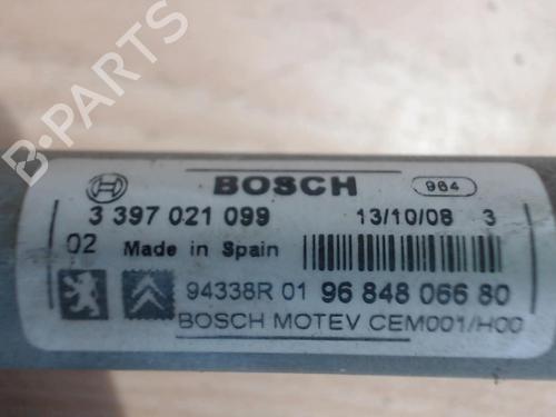 Used Front wiper motor PEUGEOT 308 I (4A_, 4C_) 1.6 HDi (90 hp) 25386497