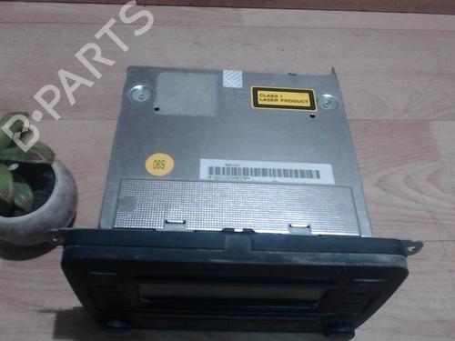 Used Radio VW CADDY III MPV (2KB, 2KJ, 2CB, 2CJ) 1.9 TDI (105 hp) 31218389