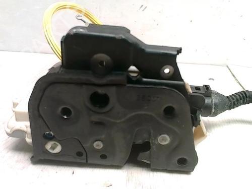 Venstre bagtil lås AUDI A6 C6 (4F2) 2.0 TDI (140 hp) 31221000