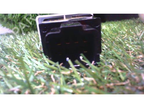 Switch HYUNDAI TRAJET (FO) 2.0 CRDi | BP25415388I30 