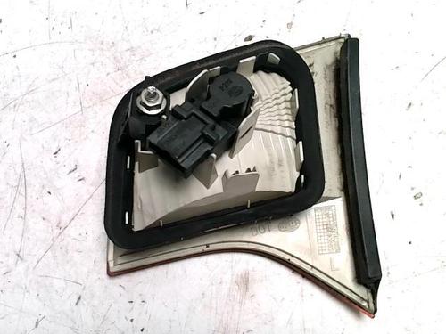 Farolim esquerdo da mala AUDI A4 B7 (8EC) 2.0 TDI 16V (140 hp) 31221860