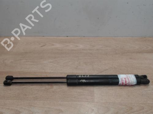 Used Tailgate lift support MERCEDES-BENZ B-CLASS Sports Tourer (W245) B 180 CDI (245.207) (109 hp) 25386473