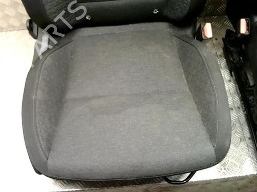 Seats set RENAULT CLIO V (B7_) 1.5 Blue dCi 85 (B7AG) | BP29880014C78