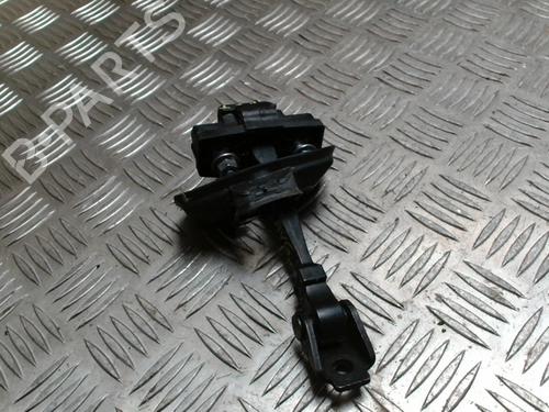 Używane Zawias / Ogranicznik drzwi Zawias / Ogranicznik drzwi RENAULT CLIO IV (BH_) 1.5 dCi 75 (75 hp) 34614924 34614924