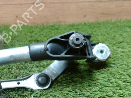 Used Front wiper motor RENAULT MEGANE III Hatchback (BZ0/1_, B3_) 1.5 dCi (BZ09, BZ0D, BZ1W, BZ29, BZ14) (110 hp) 29167630