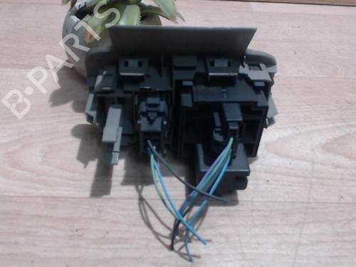 Used Switch RENAULT SCÉNIC II (JM0/1_) 1.9 dCi (JM0G, JM12, JM1G, JM2C) (120 hp) 25385158