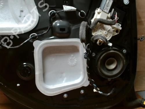 Dør venstre bak RENAULT MEGANE III Hatchback (BZ0/1_, B3_) 1.5 dCi (BZ09, BZ0D, BZ1W, BZ29, BZ14) (110 hp) 29214310