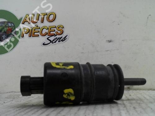 Used Washer pump RENAULT CLIO II (BB_, CB_) 1.9 D (B/CB0E, BB0J) (64 hp) 30666172